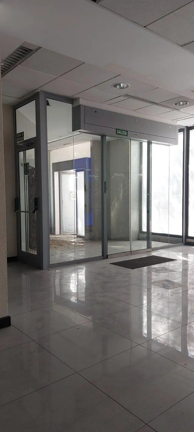 Local comercial 426m² en venta - Marbella — 7