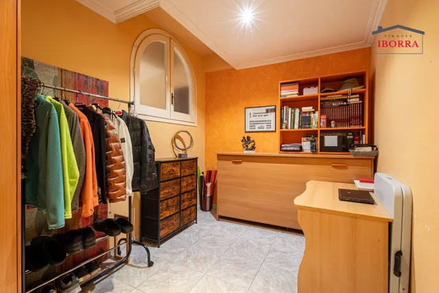 CASA CON LOCAL COMERCIAL EN EL CENTRO DE TORDERA — 6