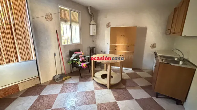 CASA CON TEJADO NUEVO A LA VENTA