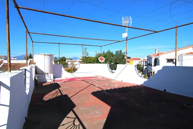 ¡OPORTUNIDAD EN COÍN! LOCAL COMERCIAL CON GRANDES POSIBILIDADES — 19