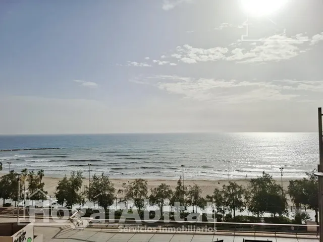 ¡ESPECTACULAR VISTAS AL MAR! MUY AMPLIO CON GARAJE OPCIONAL JUNTO AL MAR — 25
