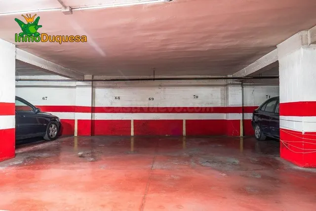 3 PLAZAS DE APARCAMIENTO juntas en Pedro Antonio de Alarcón. — 6