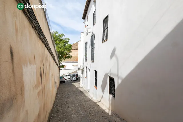 Casa unifamiliar reformada. — 23