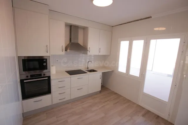 VIVIENDA TOTALMENTE REFORMADA SIN MUEBLES CON COCINA EQUIPADA — 4