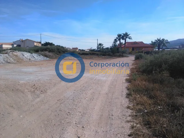 ESTUPENDA PARCELA PARA VIVIENDA — 6