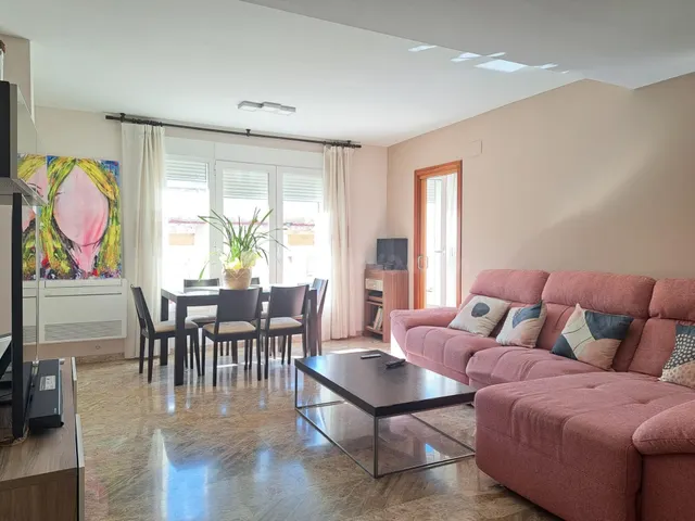Excelente ático en venta próximo al centro. - foto 2