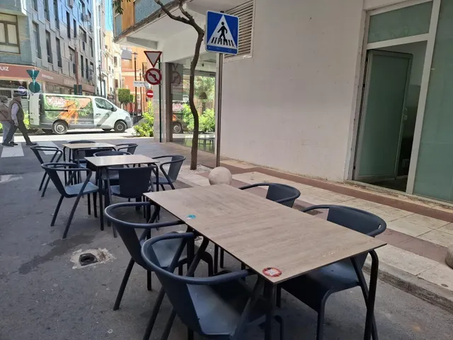 Traspaso de local comercial de 253 m2 — 12