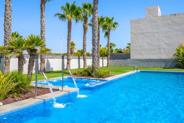 Casa 4 habitaciones 158m² en venta - Aguas Nuevas — 45