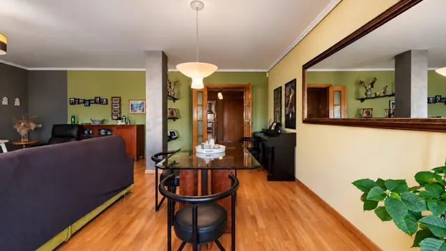 Ático dúplex de 5 dormitorios en el corazón de Valls con garaje privado y piscina — 8