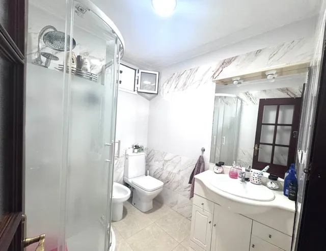 SE VENDE PISO EN CALLE MAESTRO ÁLVAREZ BEIGBEDER — 13