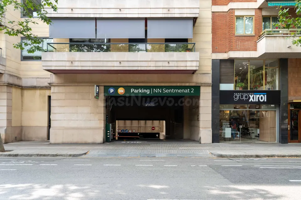 Parking de moto 2m² en alquiler - Les Corts