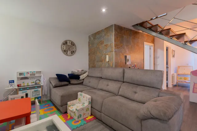 En venta Chalet adosado unifamiliar en Santovenia de Pisuerga — 8