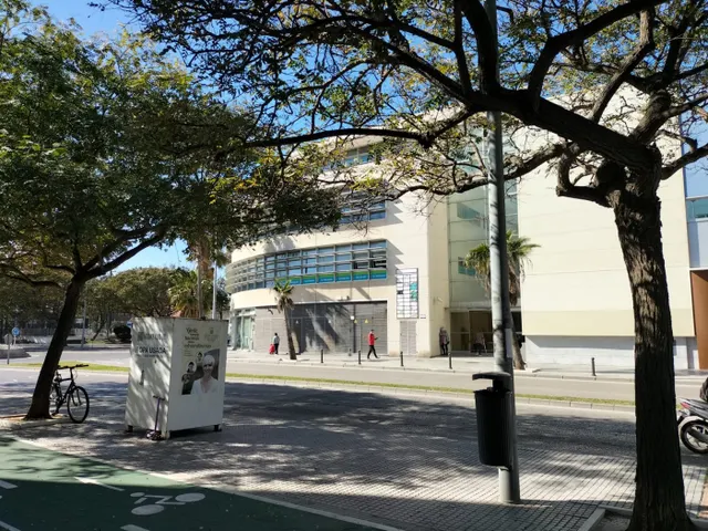 Oficina en Edificio Astarté — 2