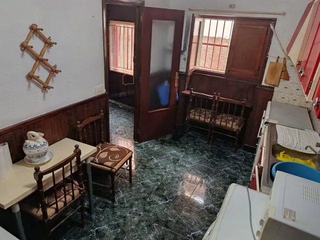 Casa de 5 dormitorios, a la venta en el centro de Lorca