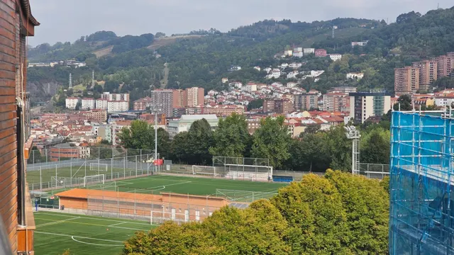 Espacio y vistas en Begoña — 4
