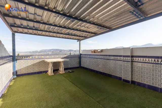 Casa adosada con terraza, vistas a Granada y Sierra Nevada, garaje y sótano — 32