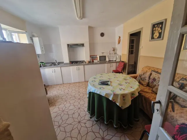 SE VENDE CASA A 2 KMS DE VALENCIA DE DON JUAN, PARCELA 479 M2, 168 M2 DE VIVIENDA. 3 habitaciones. — 10
