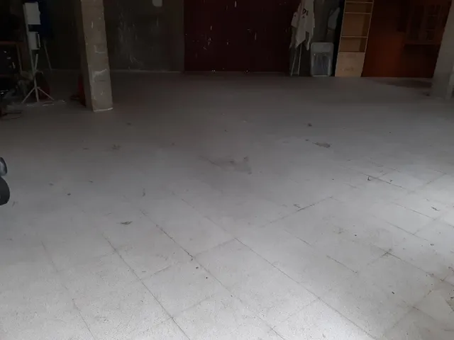 Urbis ofrece local a la venta en Villamayor, Salamanca. — 8