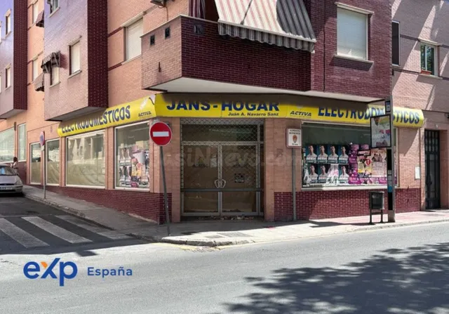 Grandioso Local comercial en Linares !! - foto 3