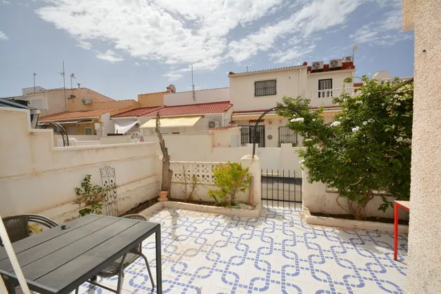 Casa 4 habitaciones 123m² en venta - Paraje natural — 17