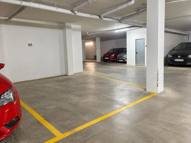 ¡AMPLIA PLAZA DE GARAJE DE 27 m2 EN LAS GABIAS! — 10