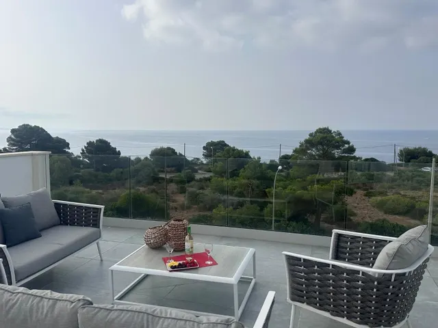 Villa moderna con piscina privada y vistas al mar en Vallgornera — 6