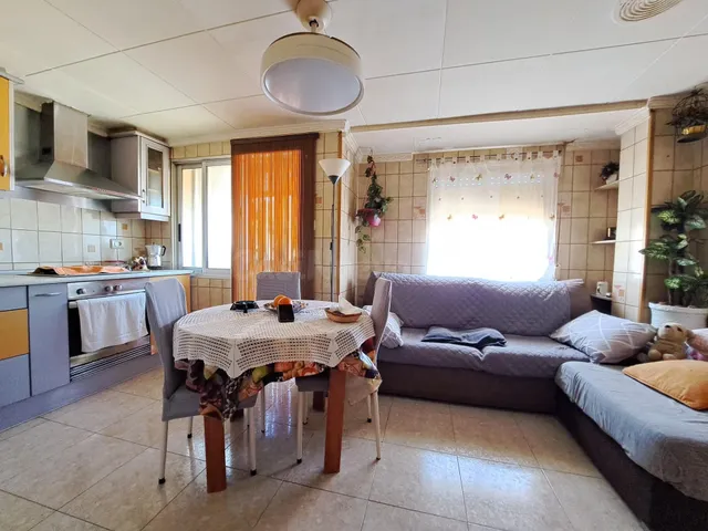 ✨ Piso en venta en Alzira – Zona Caputxins, luminoso y con g - foto 2