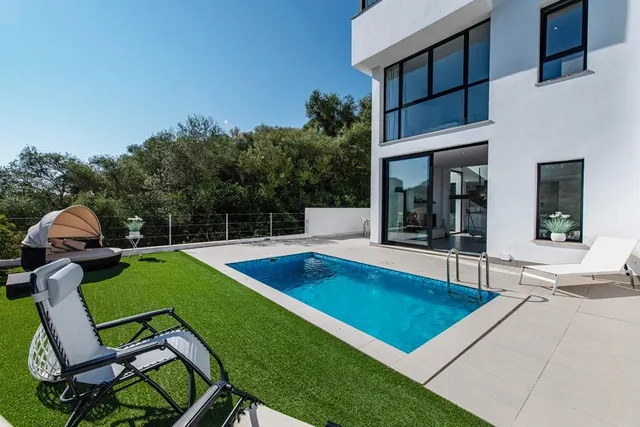 Adosado moderno con piscina privada, cerca del mar y en zona tranquila de Portocolom — 2