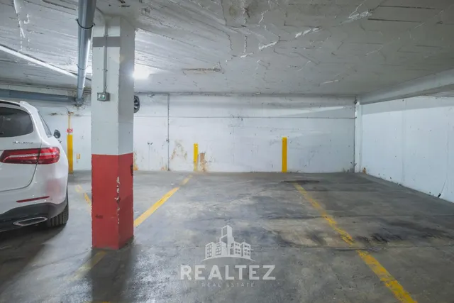 OFICINA EN PLENO CENTRO HISTÓRICO DE JEREZ CON PLAZA DE GARAJE — 24