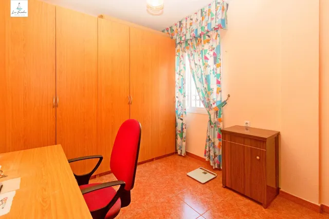 CASA CON VISTAS PANORAMICAS EN PUERTO DE LA TORRE — 28