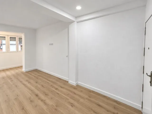 Excepcional piso reformado con terraza y orientación este — 9