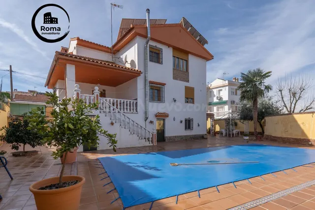 CHALET CON PISCINA EN OTURA!!!!!!!!!!!!!!!!