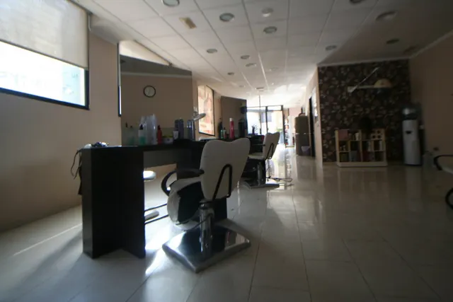 VENTA LOCAL COMERCIAL — 12