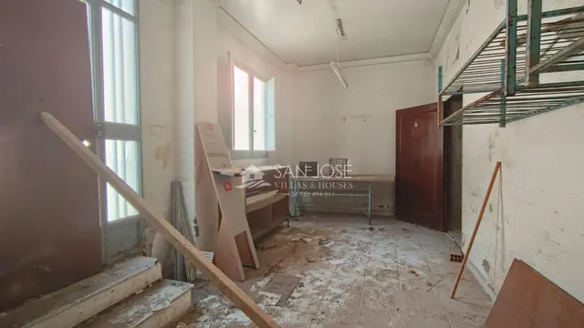 VENTA DE LOCAL PARA REFORMAR EN ASPE — 6