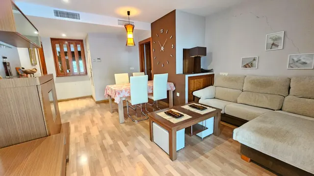 **Espectacular Bajo con Terraza en Alquiler – Residencial Parque Lagos** — 14