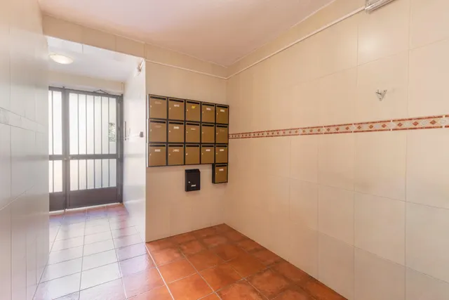 VENTA DE PISO EN EL BARRIO DE CASERIO DE MONTIJO DE 3 DORMITORIOS CON POSIBILIDAD DE 4 DORMITORIOS EN EDIFICIO CON ASCENSOR — 32