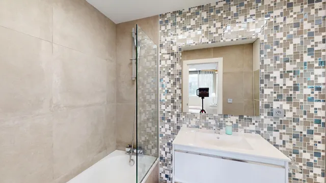 Piso en venta en Marbella centro con licencia turística, en residencial con piscina. — 14