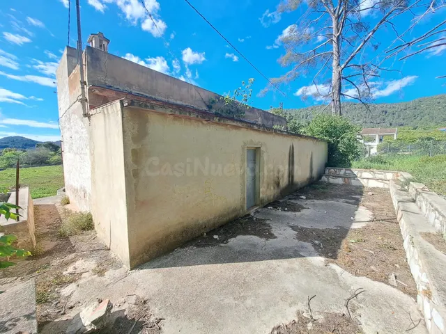 CASA RUSTICA CON TERRENO — 2