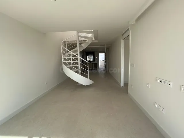 Ático Dúplex en Venta - foto 2