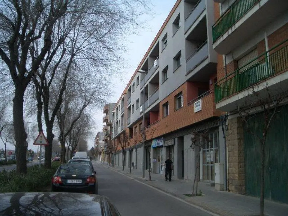 LOCAL COMERCIAL EN VENDA SITUAT A VILANOVA DEL CAMÍ