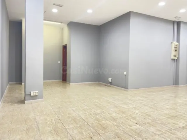 Local comercial en alquiler - foto 3