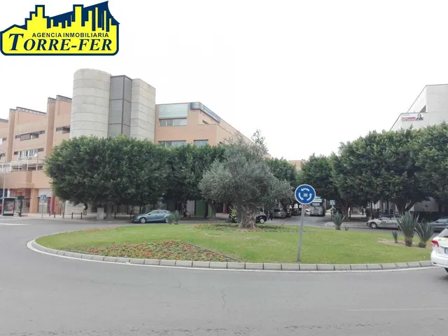 GRAN OFICINA DE 162 m2 PERFECTAMENTE ACONDICIONADA - foto 3