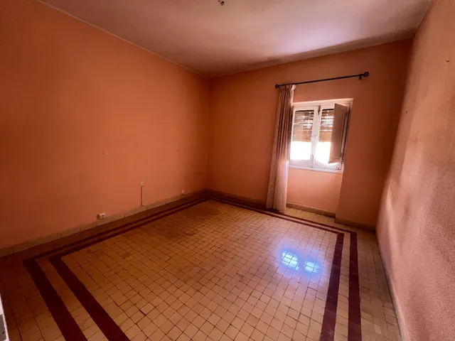 Estupendo piso de 4 habitaciones a reformar en el centro — 13