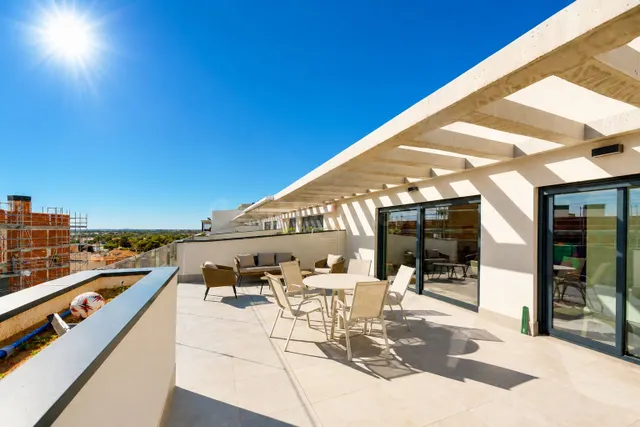 Ático de 3 dormitorios 2 baños en Campoamor ( Orihuela Costa - foto 4