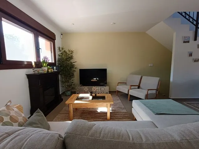 Villa 5 habitaciones 256m² en venta - Zona Pueblo — 47