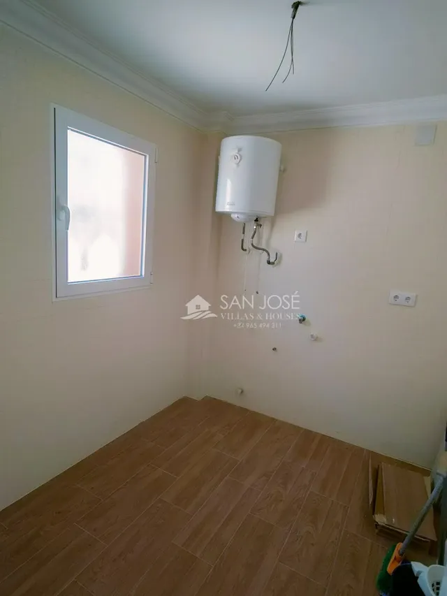 SE VENDE CHALET DE OBRA NUEVA AL LADO DEL PUEBLO DE MACISVENDA-ABANILLA — 48