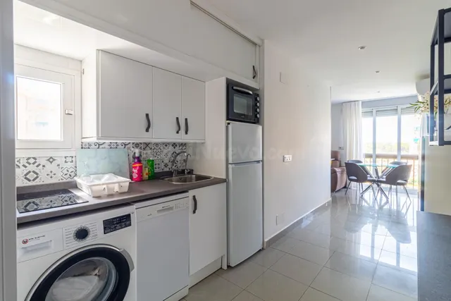 Apartamento de 1 dormitorio y 1 baño en orihuela costa (campo amor) — 8