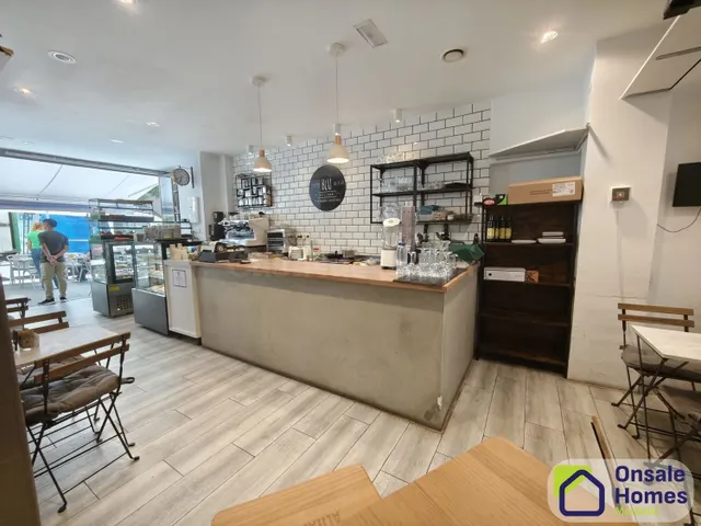 Local comercial 90m² en alquiler - Marbella - foto 2
