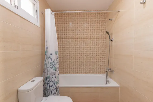 ¡exclusiva vivienda unifamiliar con patio privado en Armilla! — 28