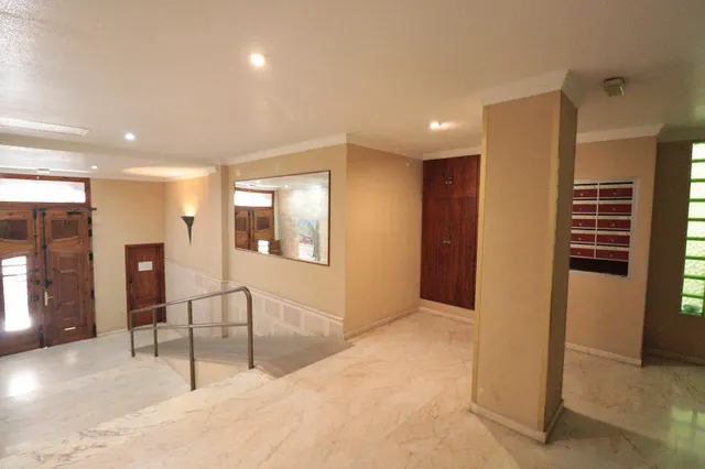 Piso 2 habitaciones 72m² en venta - Pueblo — 25
